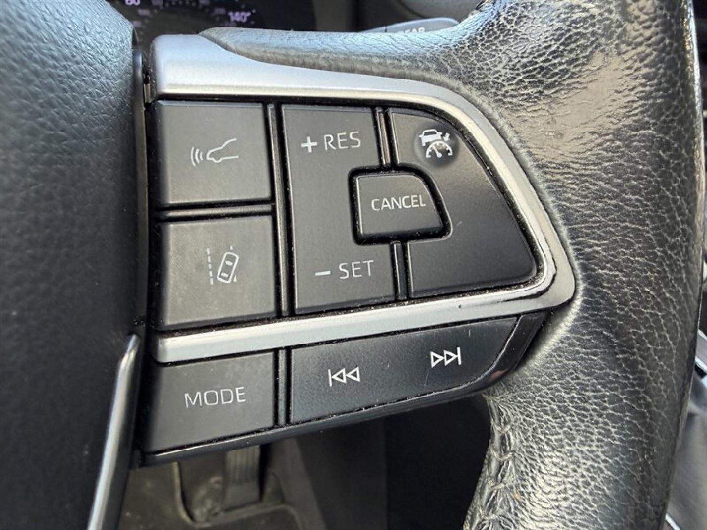 2021 Predawn Gray Mica Toyota Sienna XLE 7 Passenger (5TDJRKEC8MS) with an 2.5L Hybrid I4 245hp engine, Automatic transmission, located at 25355 Eames Street, Channahon, IL, 60410, (815) 467-1807, 41.429108, -88.228432 - Unleash the power and efficiency of the 2021 Toyota Sienna XLE 8-Passenger in striking Predawn Gray Mica. Under the hood, a beastly 2.5L Hybrid I4 engine roars with 245 horsepower, delivering electrifying performance while dominating fuel economyboasting an incredible 36 MPG both city and highway. W- Photo#24