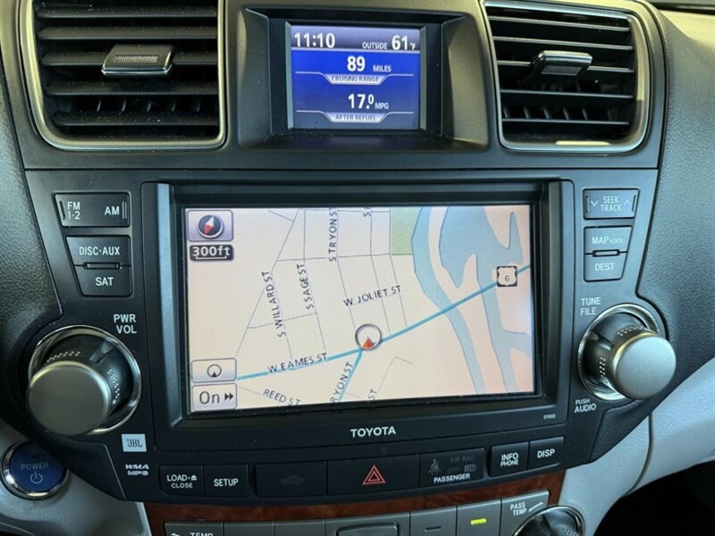 2012 Blizzard Pearl Toyota Highlander Hybrid Limited (JTEDC3EH4C2) with an 3.5L Hybrid V6 280hp engine, Automatic transmission, located at 25355 Eames Street, Channahon, IL, 60410, (815) 467-1807, 41.429108, -88.228432 - Looking for a ride thats as smart as it is stylish? Check out this 2012 Toyota Highlander Hybrid Limited the eco-friendly powerhouse that doesnt hold back on luxury or performance. Under the hood, it rocks a 3.5L Hybrid V6 engine pumping out a solid 280 horsepower. Translation: smooth acceleration- Photo#20