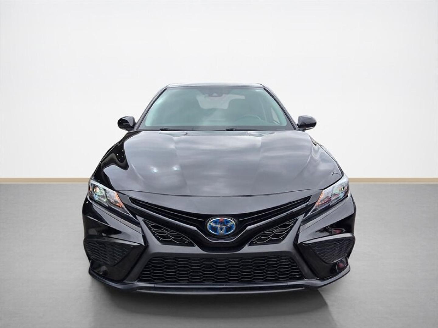 2023 Midnight Black Metallic Toyota Camry Hybrid SE (4T1S31AK5PU) with an 2.5L Hybrid I4 208hp engine, Automatic transmission, located at 25355 Eames Street, Channahon, IL, 60410, (815) 467-1807, 41.429108, -88.228432 - The 2023 Toyota Camry Hybrid SE combines efficiency, performance, and modern design in a sleek Black exterior with a matching Black interior. Powered by a 2.5L Hybrid I4 engine delivering 208 horsepower, this sedan offers an impressive fuel economy of 44 MPG in the city and 47 MPG on the highway, ma- Photo#8