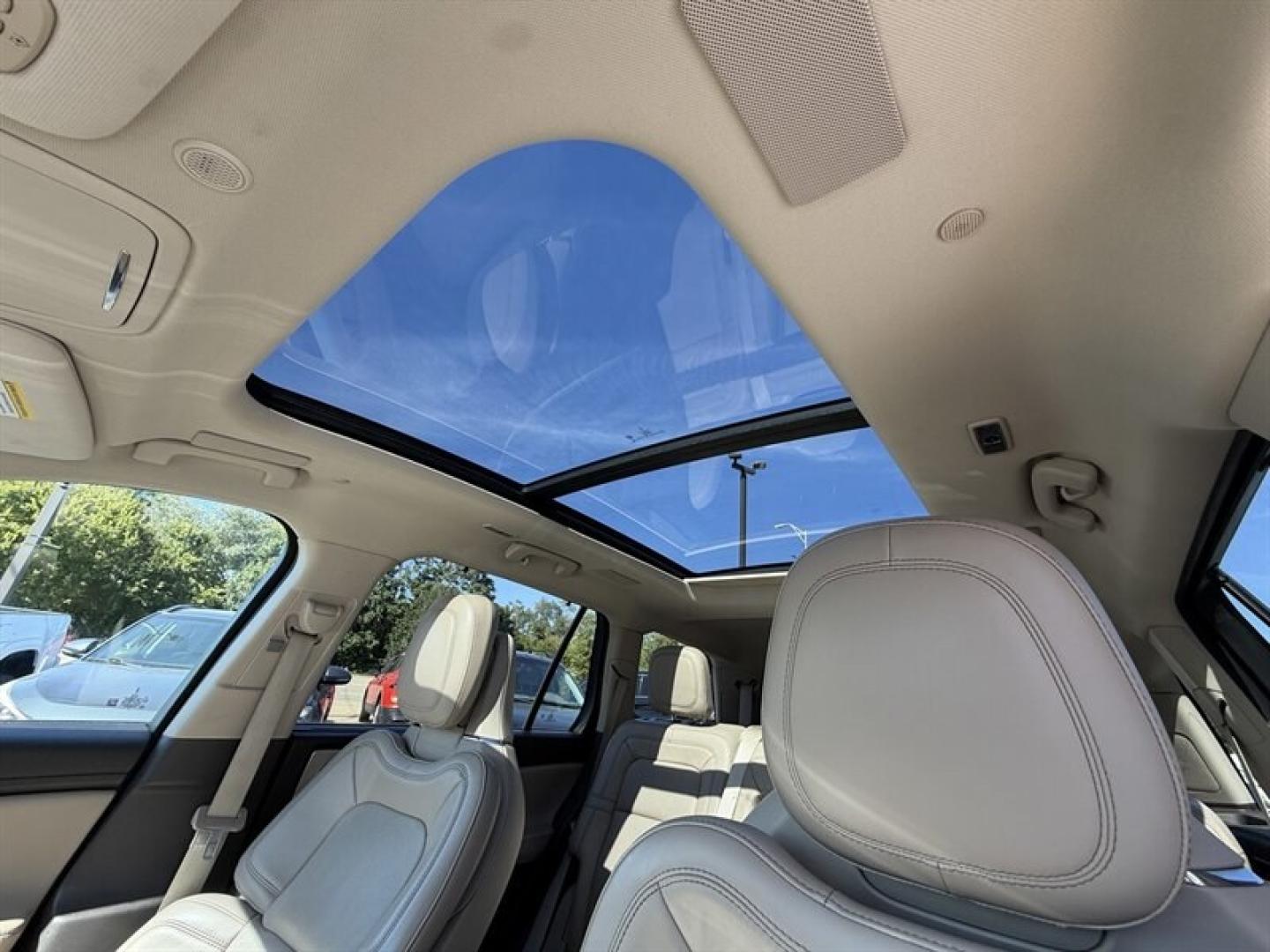 2020 Red Carpet Tinted Clearcoat Lincoln Aviator Reserve Premium (5LM5J7XC8LG) with an 3.0L Twin Turbo V6 400hp 415ft. lbs. engine, Automatic transmission, located at 25355 Eames Street, Channahon, IL, 60410, (815) 467-1807, 41.429108, -88.228432 - 2020 Lincoln Aviator Reserve AWD Because having standards should come with heated leather. Finished in Burgundy Velvet with Sandstone leather, this Aviator brings a little first-class treatment to your everyday drive. Twin-turbocharged 3.0L V6 10-speed automatic transmission All-wheel drive Pa- Photo#18