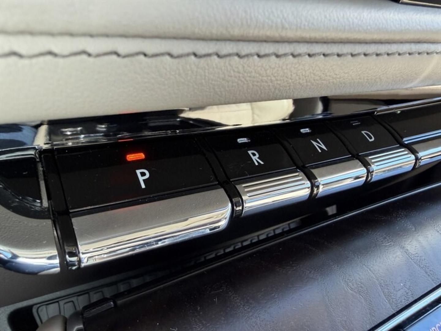 2020 Red Carpet Tinted Clearcoat Lincoln Aviator Reserve Premium (5LM5J7XC8LG) with an 3.0L Twin Turbo V6 400hp 415ft. lbs. engine, Automatic transmission, located at 25355 Eames Street, Channahon, IL, 60410, (815) 467-1807, 41.429108, -88.228432 - 2020 Lincoln Aviator Reserve AWD Because having standards should come with heated leather. Finished in Burgundy Velvet with Sandstone leather, this Aviator brings a little first-class treatment to your everyday drive. Twin-turbocharged 3.0L V6 10-speed automatic transmission All-wheel drive Pa- Photo#28