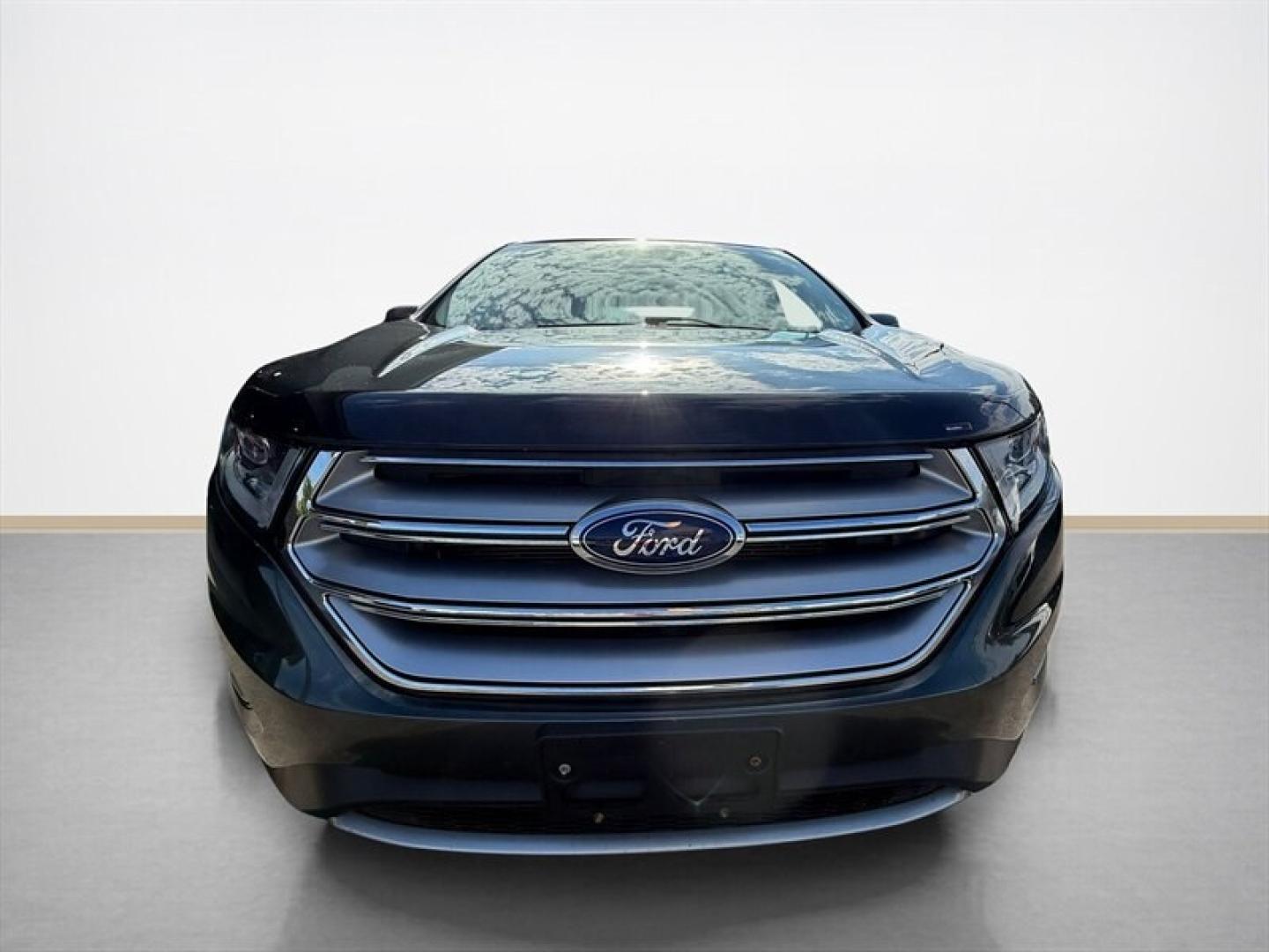 2015 Magnetic Metallic Ford Edge SEL (2FMTK4J8XFB) with an 3.5L V6 280hp 250ft. lbs. engine, Automatic transmission, located at 25355 Eames Street, Channahon, IL, 60410, (815) 467-1807, 41.429108, -88.228432 - 2015 Ford Edge SEL AWD because practical doesnt have to mean painfully boring. This ONE-OWNER, LOCAL TRADE brings the comforts you want with a little attitude to match. Heated leather seats? Obviously. Panoramic roof? Let the sunshine judge your playlist. 3.5L V6 engine All-wheel drive Heated- Photo#8