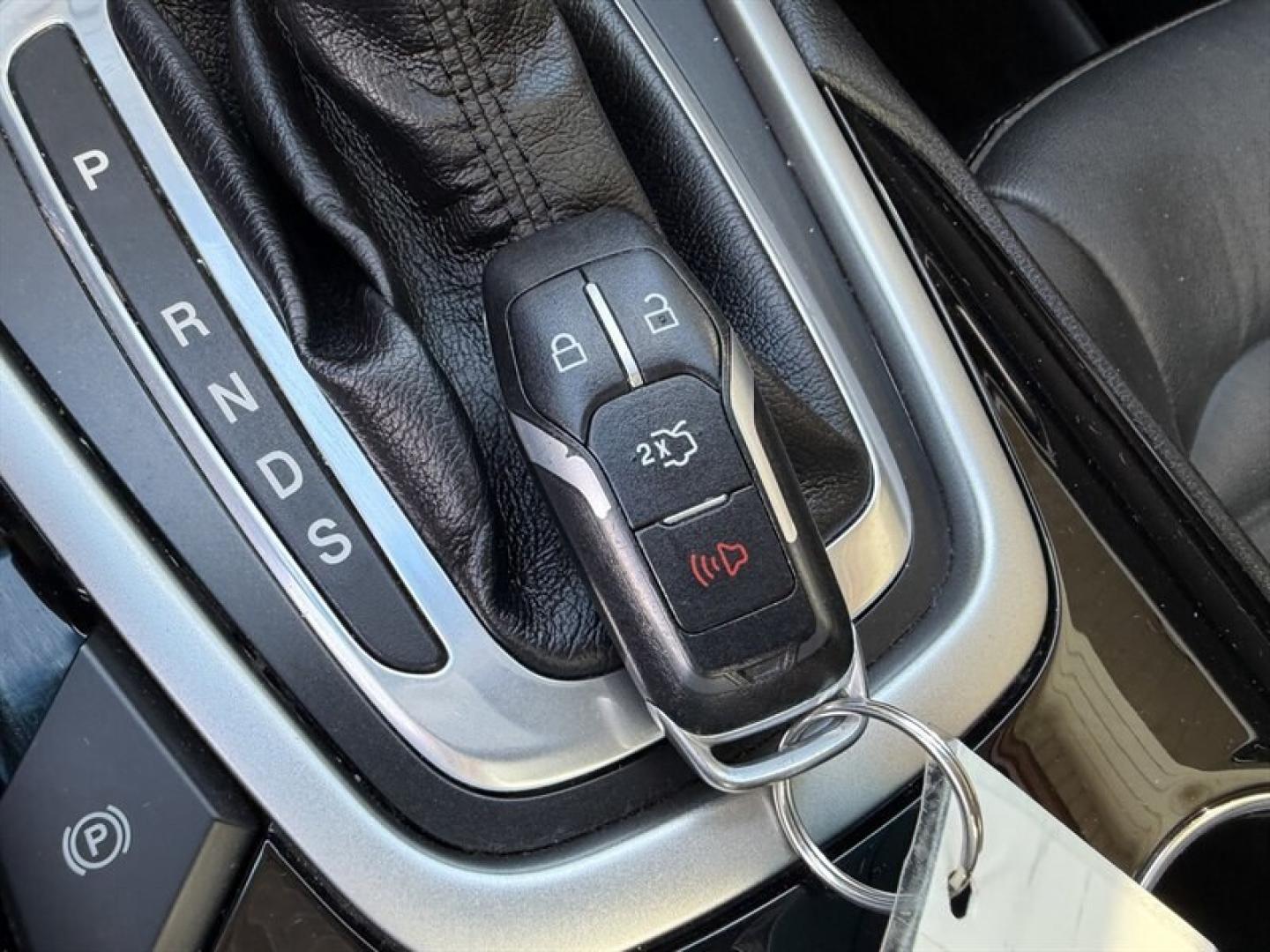2015 Magnetic Metallic Ford Edge SEL (2FMTK4J8XFB) with an 3.5L V6 280hp 250ft. lbs. engine, Automatic transmission, located at 25355 Eames Street, Channahon, IL, 60410, (815) 467-1807, 41.429108, -88.228432 - 2015 Ford Edge SEL AWD because practical doesnt have to mean painfully boring. This ONE-OWNER, LOCAL TRADE brings the comforts you want with a little attitude to match. Heated leather seats? Obviously. Panoramic roof? Let the sunshine judge your playlist. 3.5L V6 engine All-wheel drive Heated- Photo#24