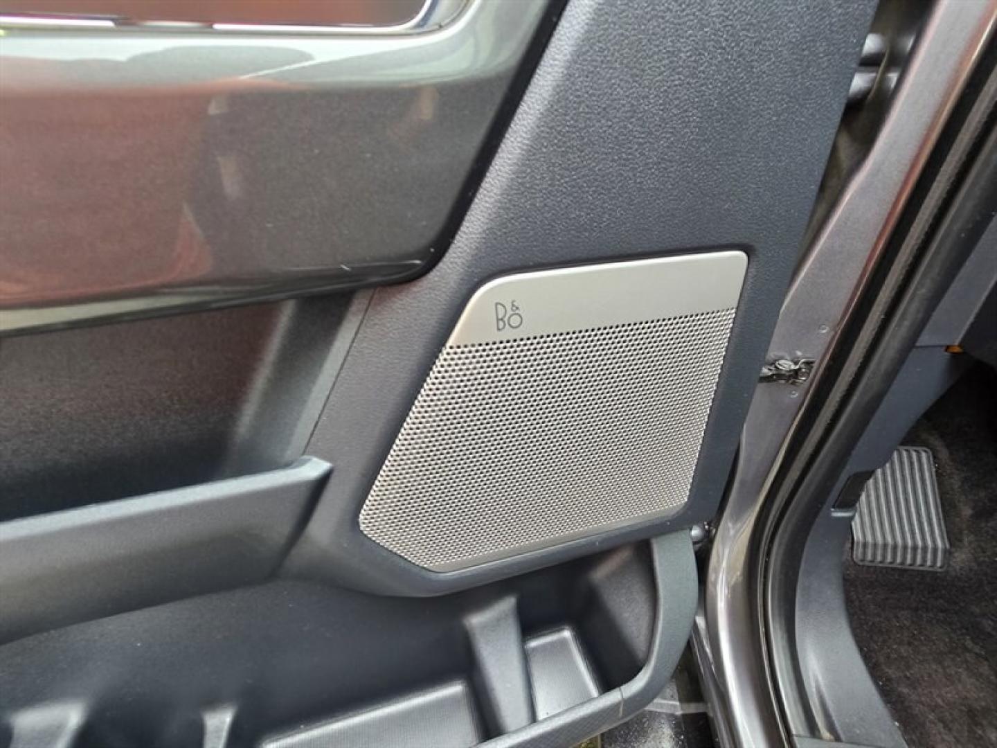 2022 Carbonized Gray Ford F-150 XLT (1FTFW1E89NF) with an EcoBoost 3.5L Twin Turbo V6 400hp 500ft. lbs. engine, Automatic transmission, located at 25355 Eames Street, Channahon, IL, 60410, (815) 467-1807, 41.429108, -88.228432 - 2022 FORD F-150 XLT SUPERCREW 4X4 OVER $11,000 IN EXTRA FACTORY OPTIONS! Some trucks come with the basics. This one checked the upgrade boxes. 3.5L EcoBoost V6 with 10-speed automatic XLT Black Appearance Package with 20" gloss-black wheels Black leather-trimmed seats Twin-panel moonroof FX4- Photo#12