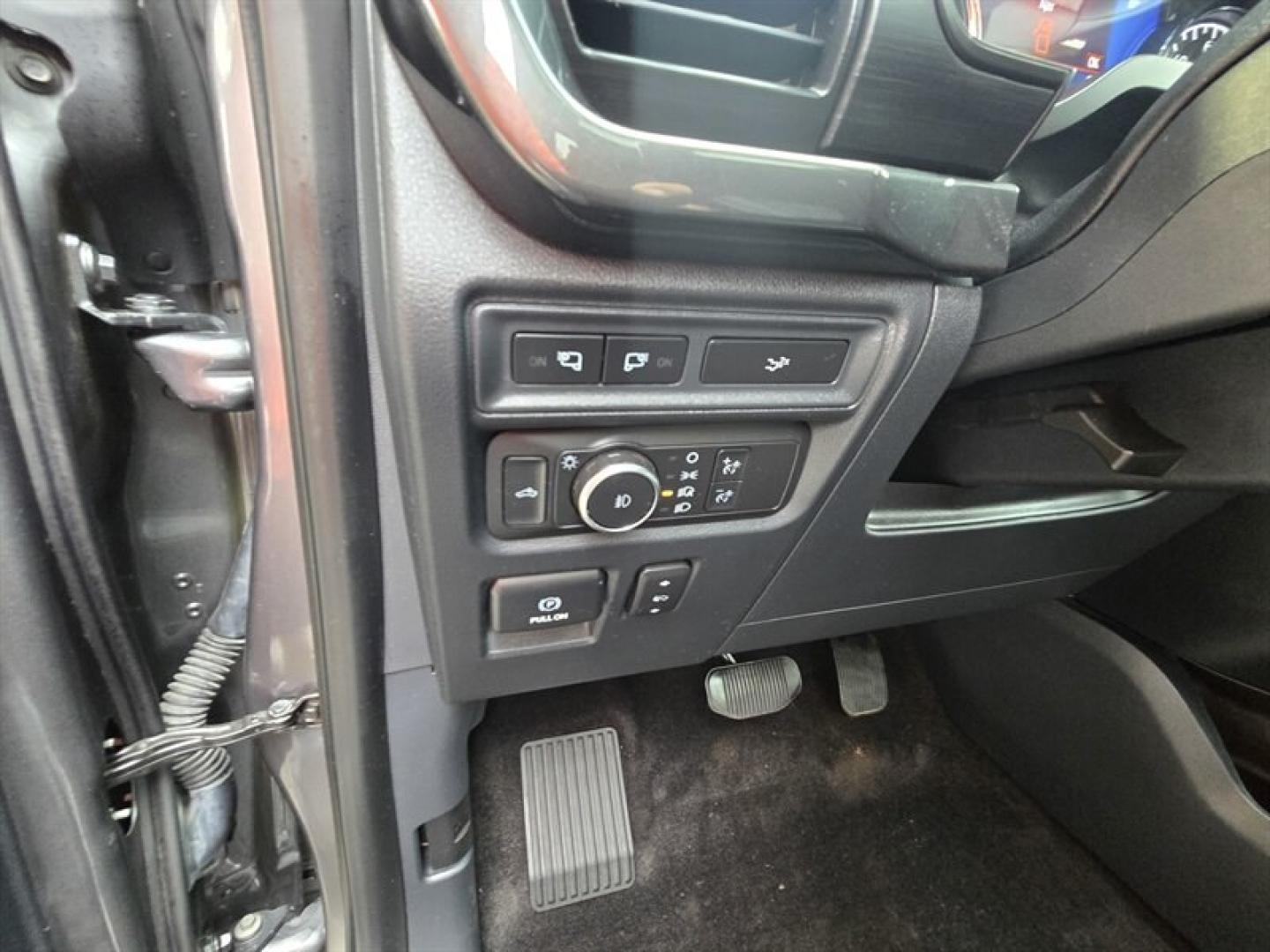 2022 Carbonized Gray Ford F-150 XLT (1FTFW1E89NF) with an EcoBoost 3.5L Twin Turbo V6 400hp 500ft. lbs. engine, Automatic transmission, located at 25355 Eames Street, Channahon, IL, 60410, (815) 467-1807, 41.429108, -88.228432 - 2022 FORD F-150 XLT SUPERCREW 4X4 OVER $11,000 IN EXTRA FACTORY OPTIONS! Some trucks come with the basics. This one checked the upgrade boxes. 3.5L EcoBoost V6 with 10-speed automatic XLT Black Appearance Package with 20" gloss-black wheels Black leather-trimmed seats Twin-panel moonroof FX4- Photo#13