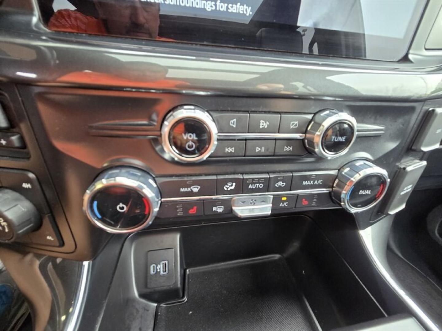 2022 Carbonized Gray Ford F-150 XLT (1FTFW1E89NF) with an EcoBoost 3.5L Twin Turbo V6 400hp 500ft. lbs. engine, Automatic transmission, located at 25355 Eames Street, Channahon, IL, 60410, (815) 467-1807, 41.429108, -88.228432 - 2022 FORD F-150 XLT SUPERCREW 4X4 OVER $11,000 IN EXTRA FACTORY OPTIONS! Some trucks come with the basics. This one checked the upgrade boxes. 3.5L EcoBoost V6 with 10-speed automatic XLT Black Appearance Package with 20" gloss-black wheels Black leather-trimmed seats Twin-panel moonroof FX4- Photo#23