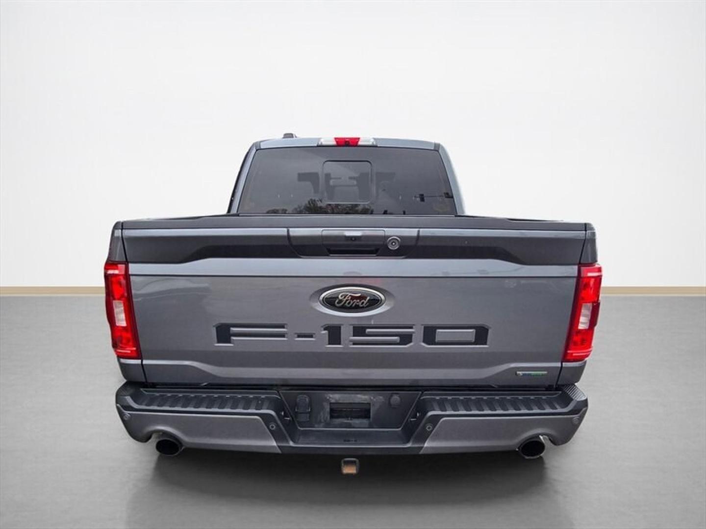 2022 Carbonized Gray Ford F-150 XLT (1FTFW1E89NF) with an EcoBoost 3.5L Twin Turbo V6 400hp 500ft. lbs. engine, Automatic transmission, located at 25355 Eames Street, Channahon, IL, 60410, (815) 467-1807, 41.429108, -88.228432 - 2022 FORD F-150 XLT SUPERCREW 4X4 OVER $11,000 IN EXTRA FACTORY OPTIONS! Some trucks come with the basics. This one checked the upgrade boxes. 3.5L EcoBoost V6 with 10-speed automatic XLT Black Appearance Package with 20" gloss-black wheels Black leather-trimmed seats Twin-panel moonroof FX4- Photo#5