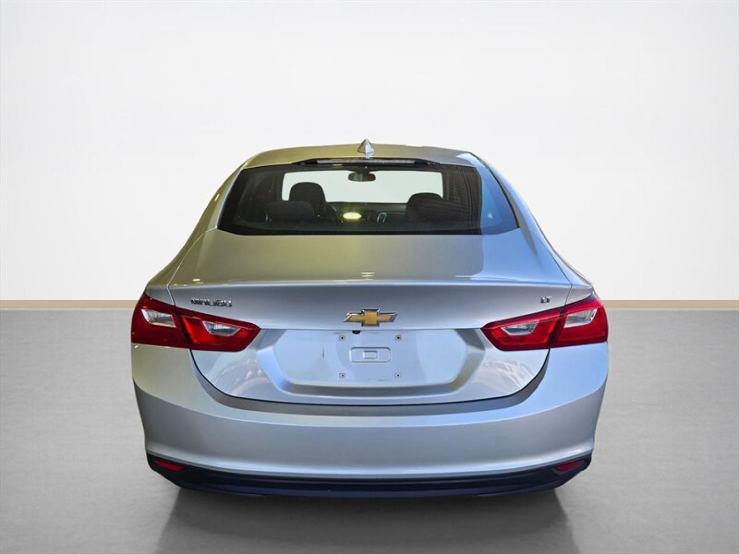 2018 Silver Ice Metallic Chevrolet Malibu LT (1G1ZD5ST5JF) with an Ecotec 1.5L Turbo I4 160hp 184ft. lbs. engine, Automatic transmission, located at 25355 Eames Street, Channahon, IL, 60410, (815) 467-1807, 41.429108, -88.228432 - Ready to turn heads and leave boring rides in the dust? Meet the 2018 Chevrolet Malibu LT, rocking a sleek Silver Ice Metallic exterior that gleams like its ready for its close-up. Slide inside the Jet Black interior where comfort meets stylebecause your car should be as classy as you are. Under th- Photo#4