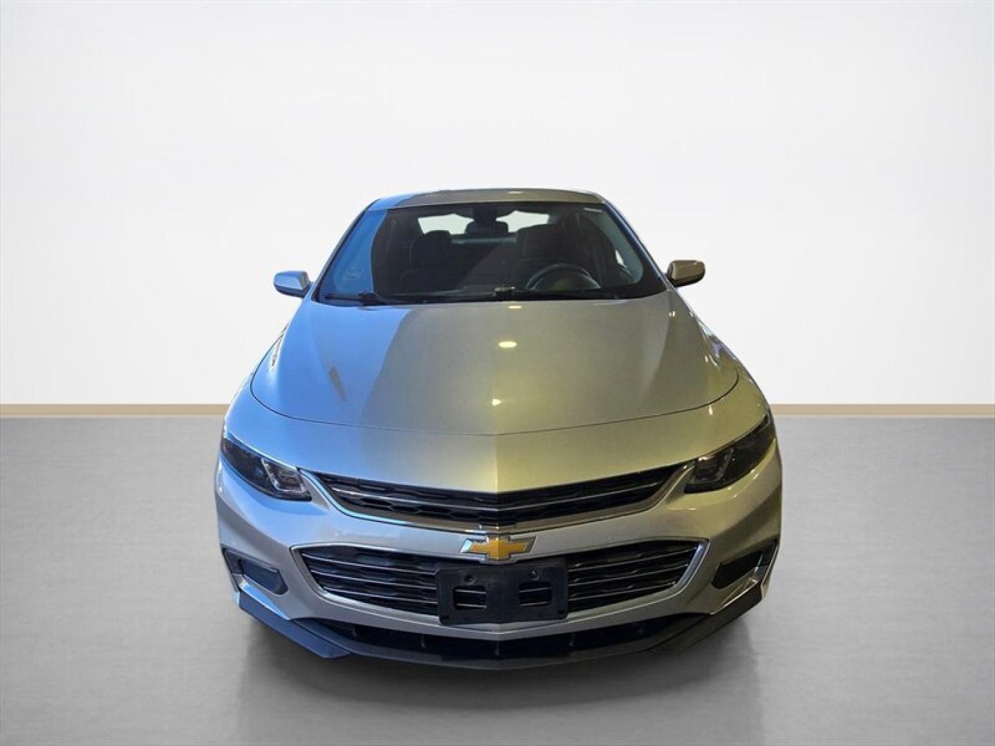 2018 Silver Ice Metallic Chevrolet Malibu LT (1G1ZD5ST5JF) with an Ecotec 1.5L Turbo I4 160hp 184ft. lbs. engine, Automatic transmission, located at 25355 Eames Street, Channahon, IL, 60410, (815) 467-1807, 41.429108, -88.228432 - Ready to turn heads and leave boring rides in the dust? Meet the 2018 Chevrolet Malibu LT, rocking a sleek Silver Ice Metallic exterior that gleams like its ready for its close-up. Slide inside the Jet Black interior where comfort meets stylebecause your car should be as classy as you are. Under th- Photo#8