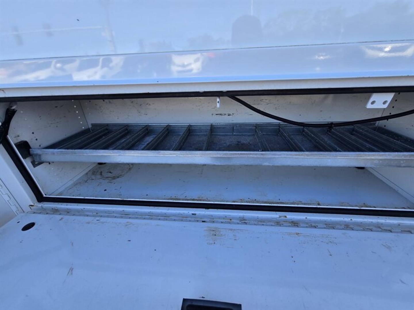2019 White Chevrolet Express Work Van Cutaway (1GB0GRFG3K1) with an Vortec 6.0L Flex Fuel V8 341hp 373ft. lbs. engine, Automatic transmission, located at 25355 Eames Street, Channahon, IL, 60410, (815) 467-1807, 41.429108, -88.228432 - ** 12 FOOT KNAPHEIDE KUV PLUMBERS BODY. **The 2019 Chevrolet Express 3500 is equipped with a robust Vortec 6.0L Flex Fuel V8 engine, delivering 341 horsepower and 373 lb-ft of torque, providing reliable performance for a variety of driving needs. The exterior features a clean White finish, complemen- Photo#34
