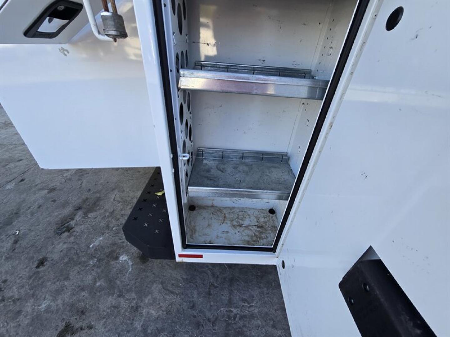 2019 White Chevrolet Express Work Van Cutaway (1GB0GRFG3K1) with an Vortec 6.0L Flex Fuel V8 341hp 373ft. lbs. engine, Automatic transmission, located at 25355 Eames Street, Channahon, IL, 60410, (815) 467-1807, 41.429108, -88.228432 - ** 12 FOOT KNAPHEIDE KUV PLUMBERS BODY. **The 2019 Chevrolet Express 3500 is equipped with a robust Vortec 6.0L Flex Fuel V8 engine, delivering 341 horsepower and 373 lb-ft of torque, providing reliable performance for a variety of driving needs. The exterior features a clean White finish, complemen- Photo#35